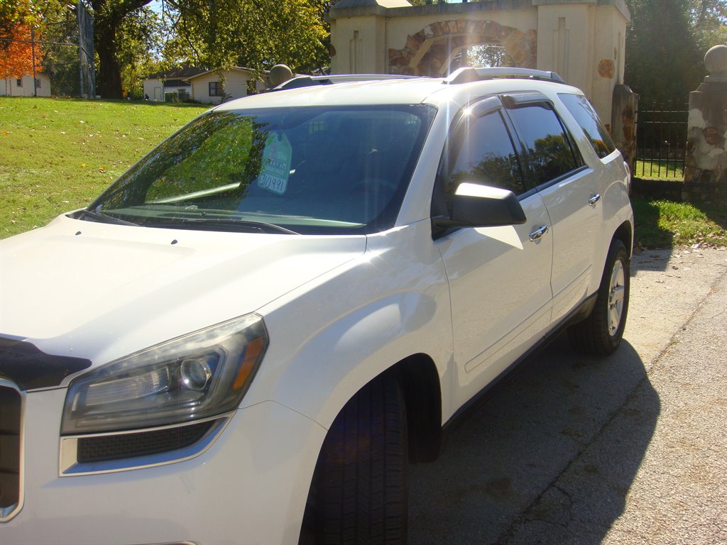 2016 GMC Acadia SLE-2